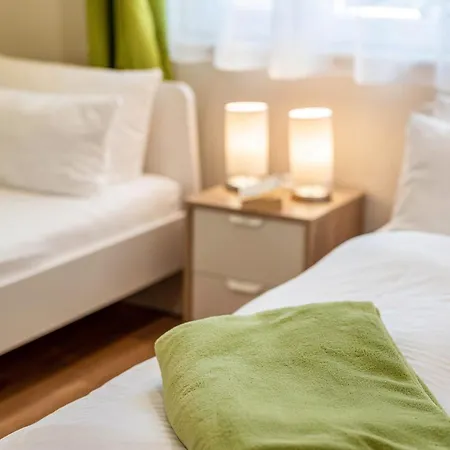 Ferienhaeuser Im Sternenpark Apartment *